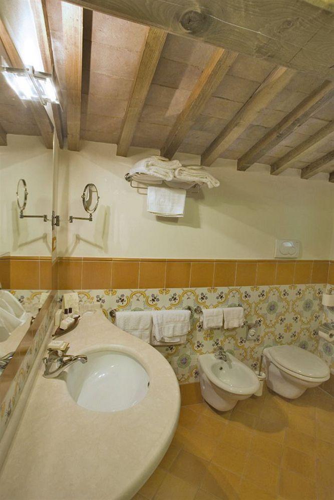 Borgo Sant'Ippolito Country Hotel Ginestra Fiorentina Εξωτερικό φωτογραφία