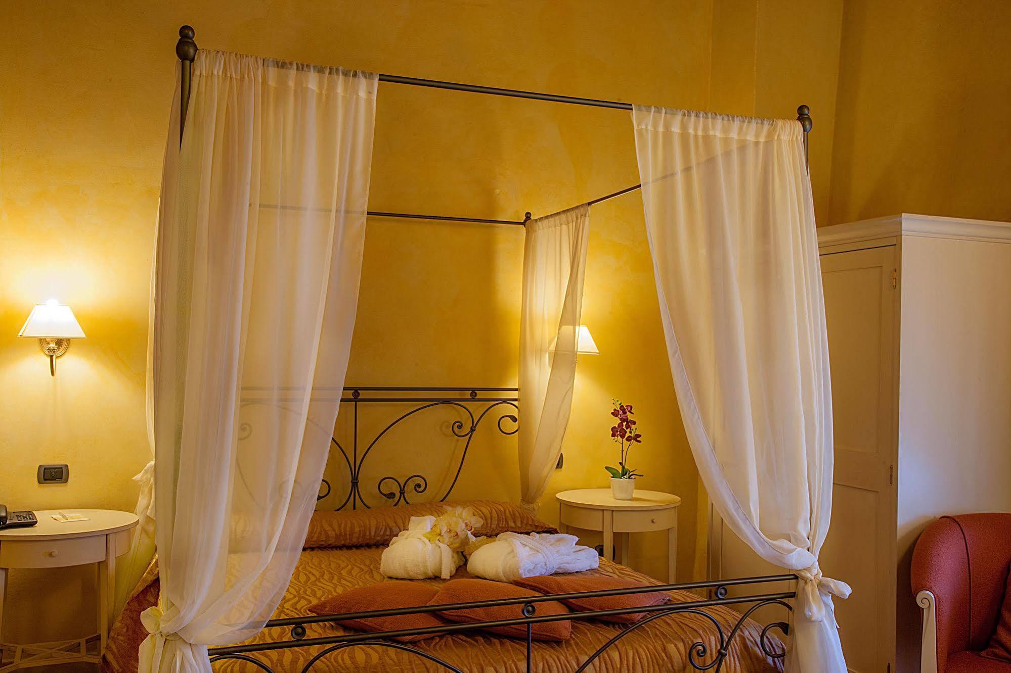Borgo Sant'Ippolito Country Hotel Ginestra Fiorentina Εξωτερικό φωτογραφία