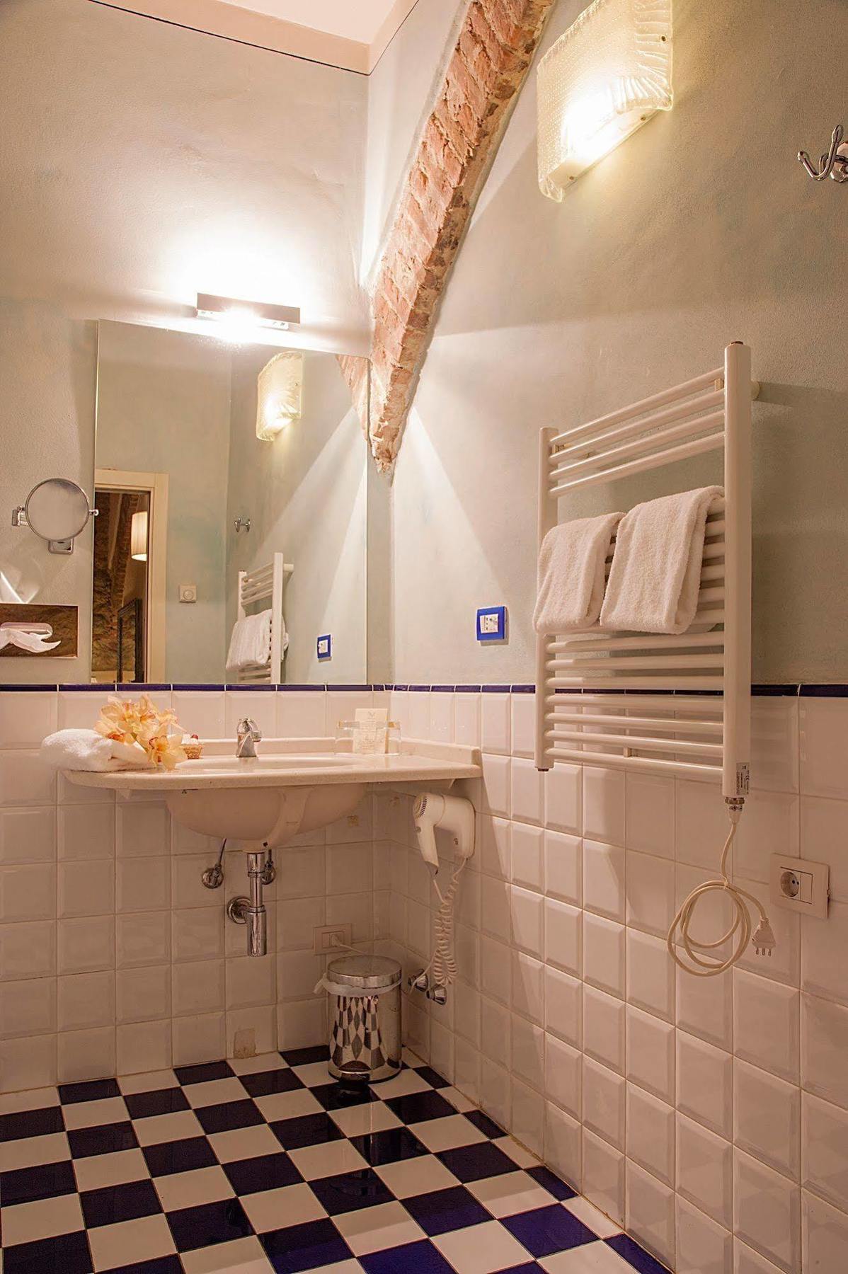 Borgo Sant'Ippolito Country Hotel Ginestra Fiorentina Εξωτερικό φωτογραφία